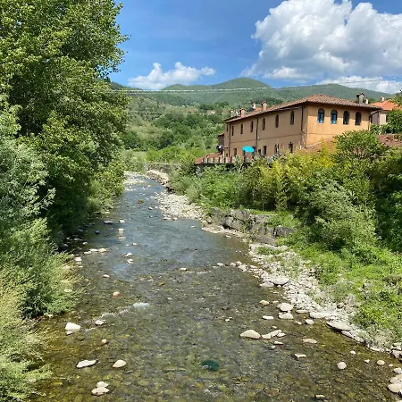 Lunigiana Experience Lejlighed